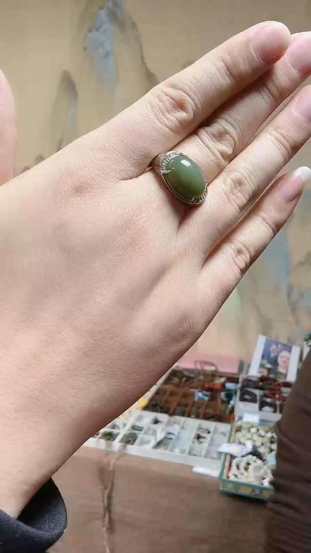 【闪购商品】和田玉戒指银S925镶嵌.