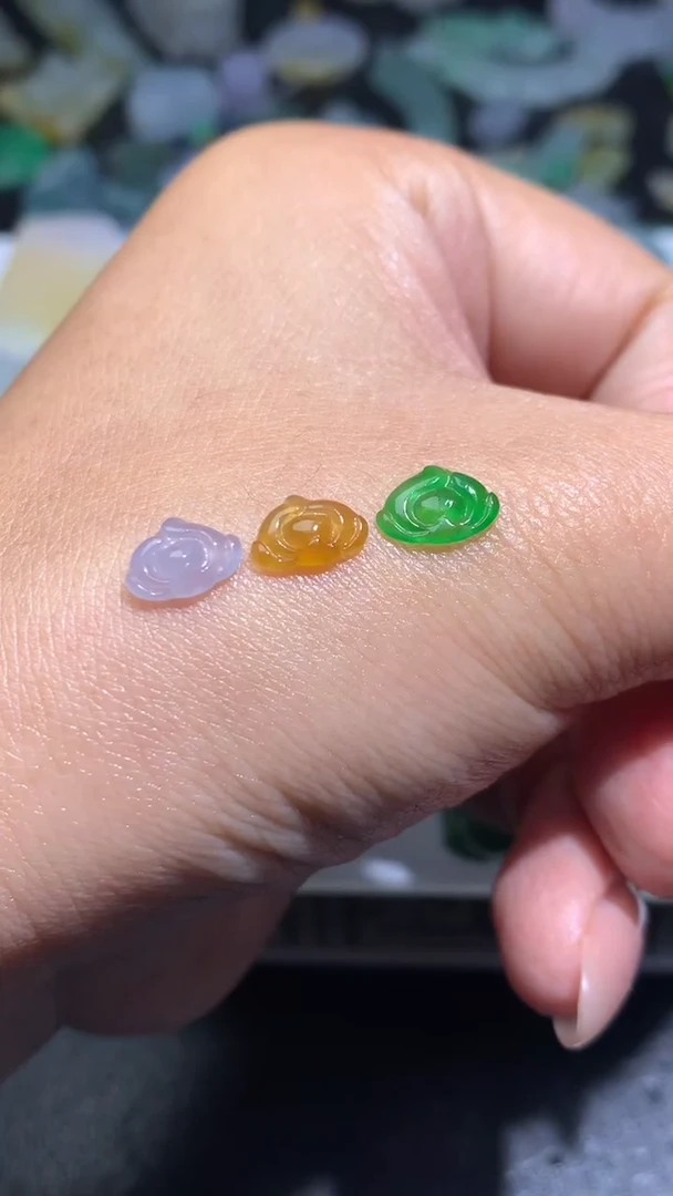 未镶嵌定制翡翠追****子毛货