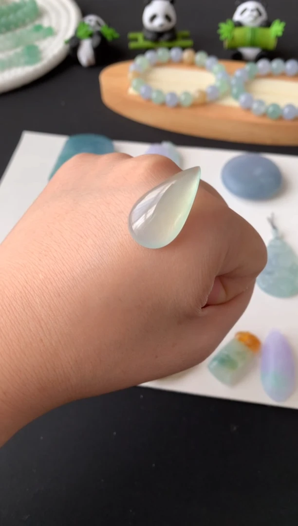 未镶嵌定制翡翠0400293569 尺寸26.2-15.1-6.1