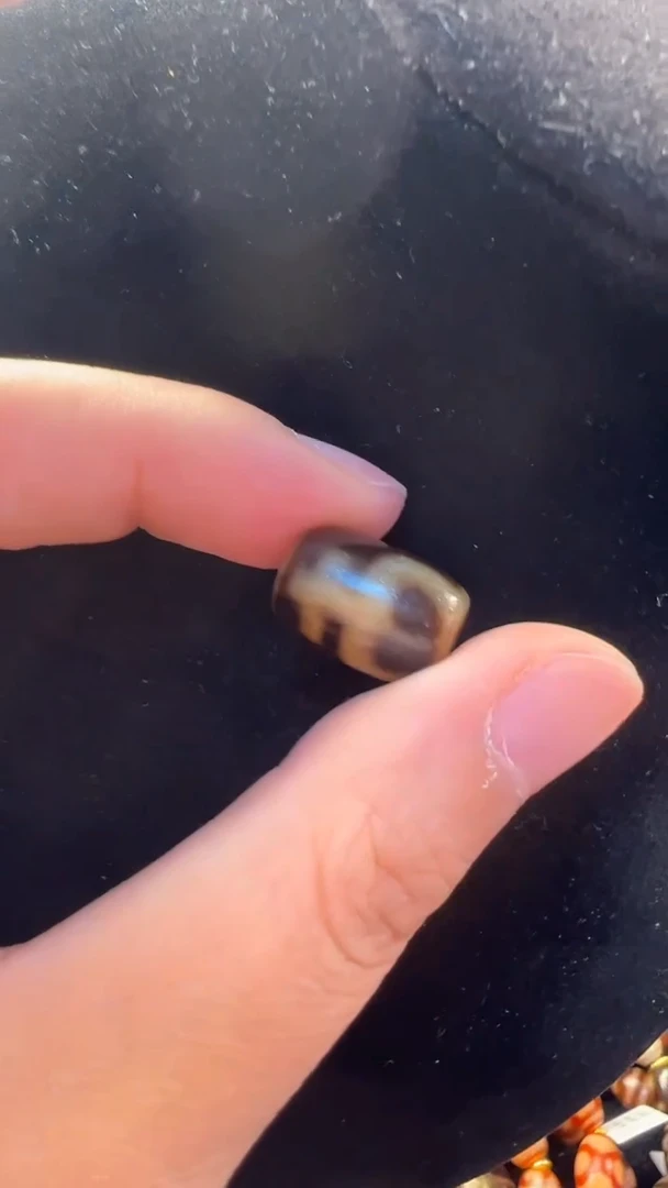 玛瑙/玉髓（覆膜）颈饰未镶嵌143.(微瑕)