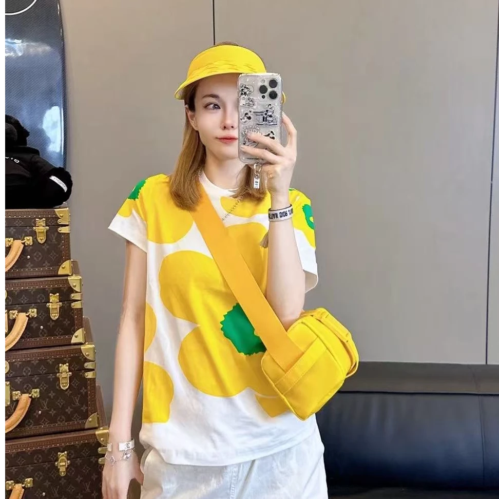 甜美可爱风格衣服显瘦百搭夏季宽松圆领撞色短袖