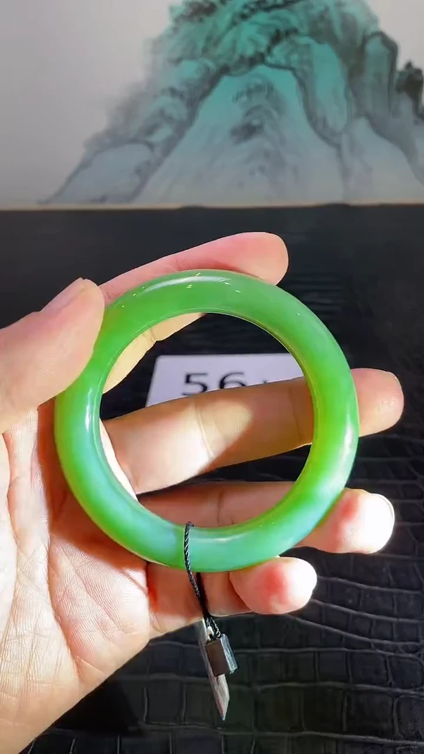 未镶嵌手镯和田玉（碧玉）一个