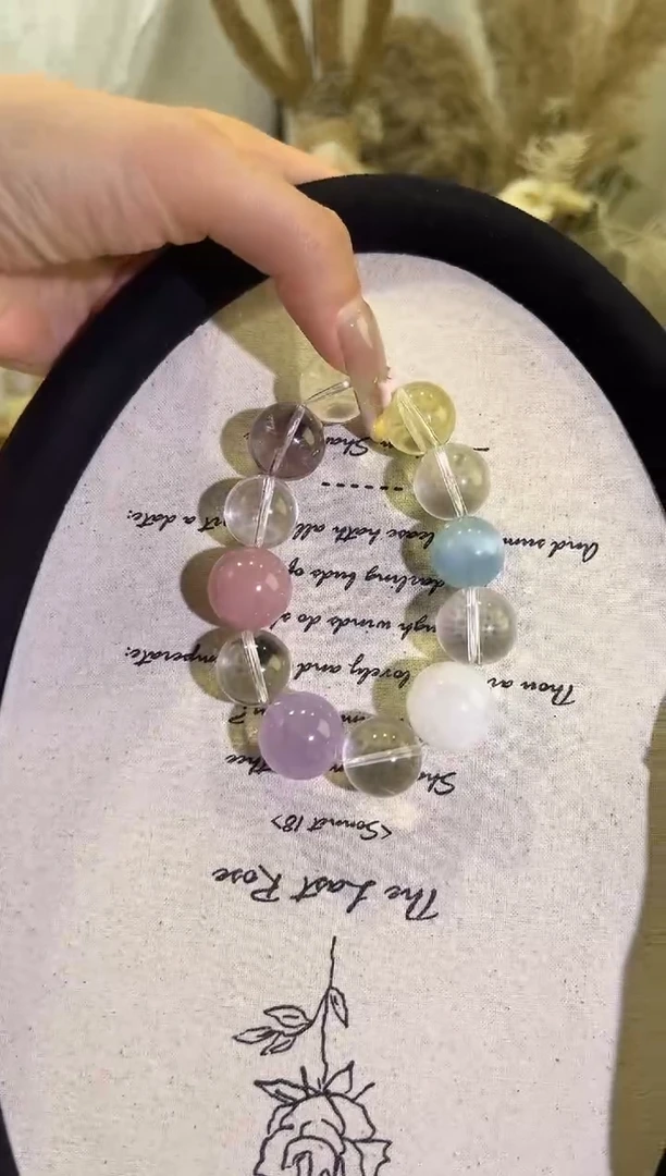 水晶手串未镶嵌大点位多宝珠