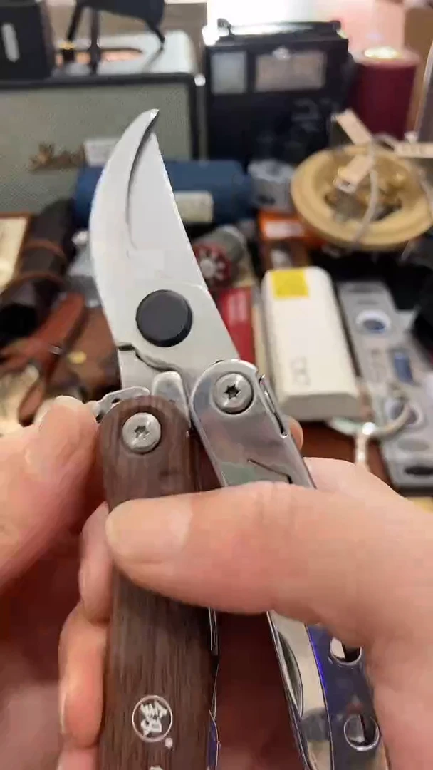 瓷片闪购商品  如图所示