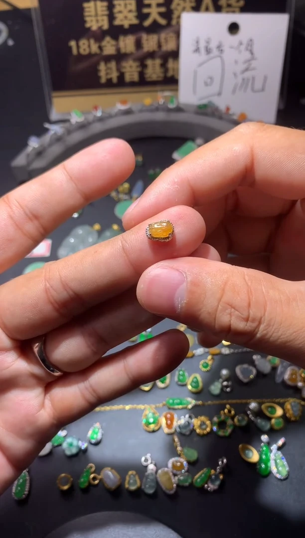 吊坠(不含链)未镶嵌翡翠Y***?1