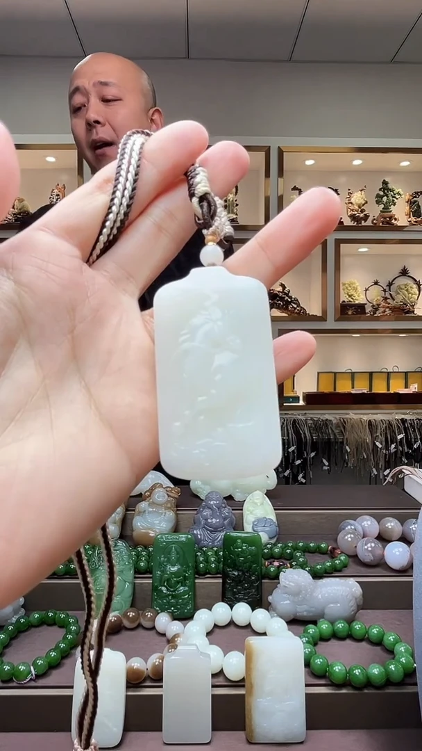 【闪购商品】和田玉颈饰未镶嵌1