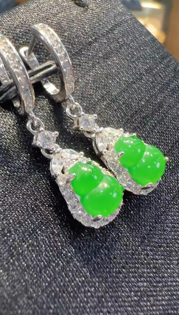 翡翠银S925镶嵌耳坠多样性发其一