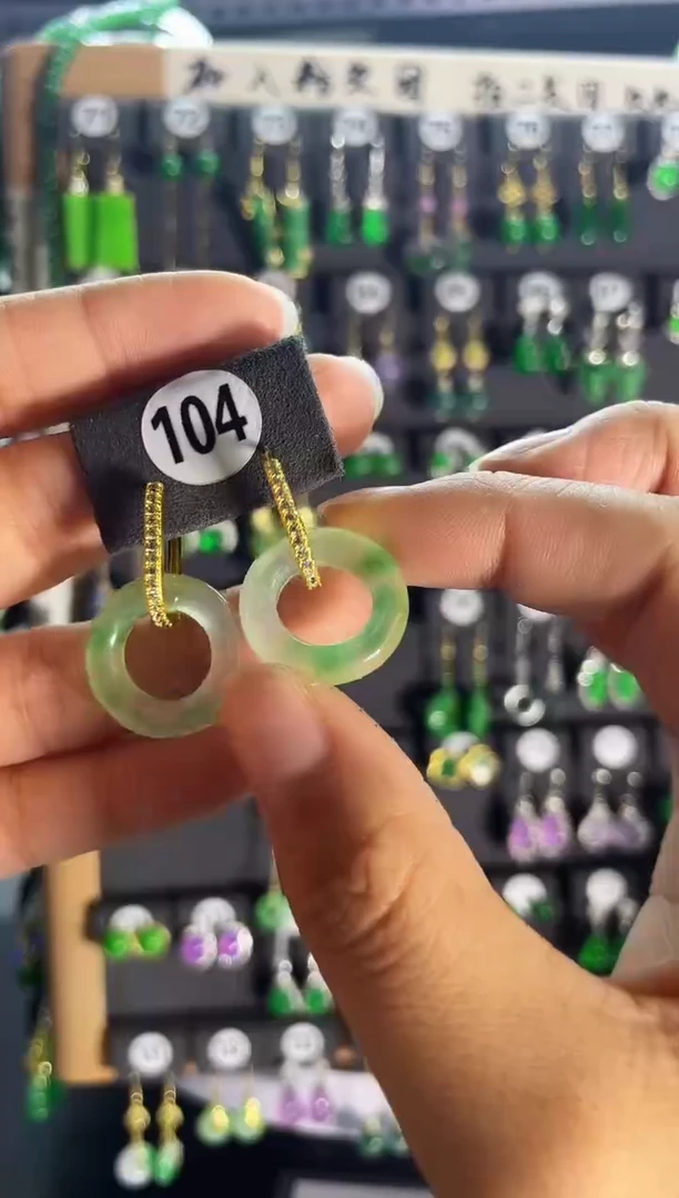 翡翠银S925镶嵌颈饰104....