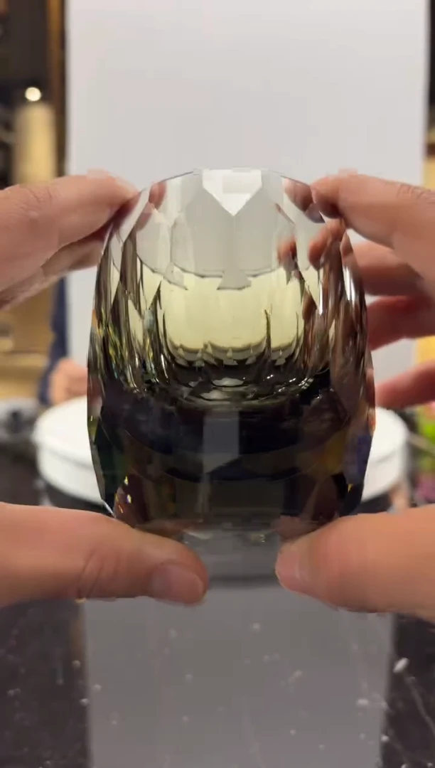 摆件秋草绿威士忌杯