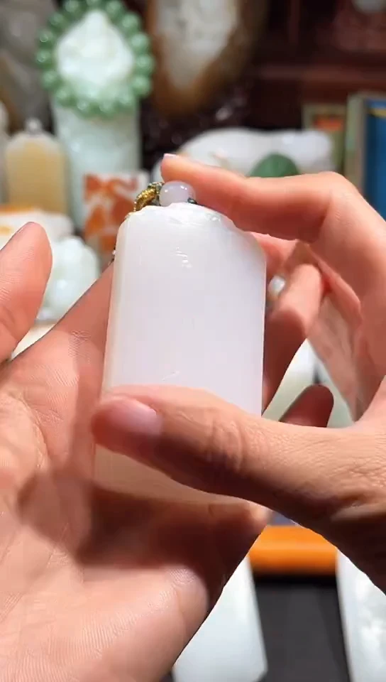 未镶嵌和田玉挂件精品