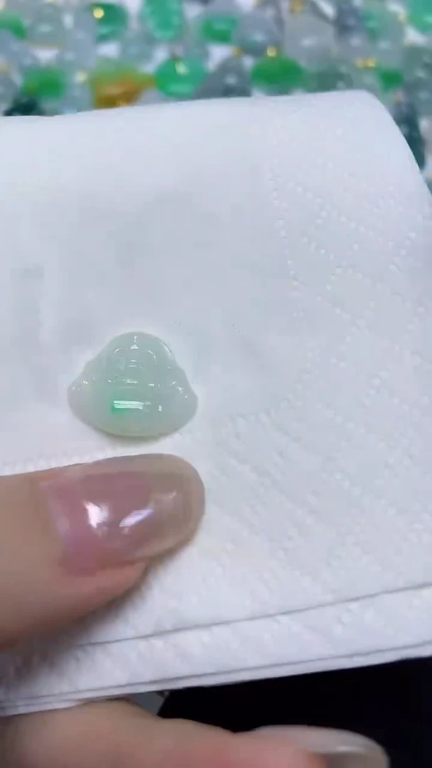 翡翠未镶嵌颈饰天然缅甸翡翠A货