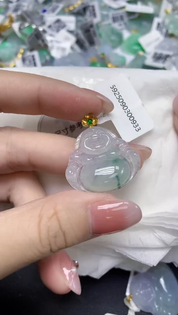 颈饰18K金镶嵌翡翠天然缅甸翡翠A货多样性发一件