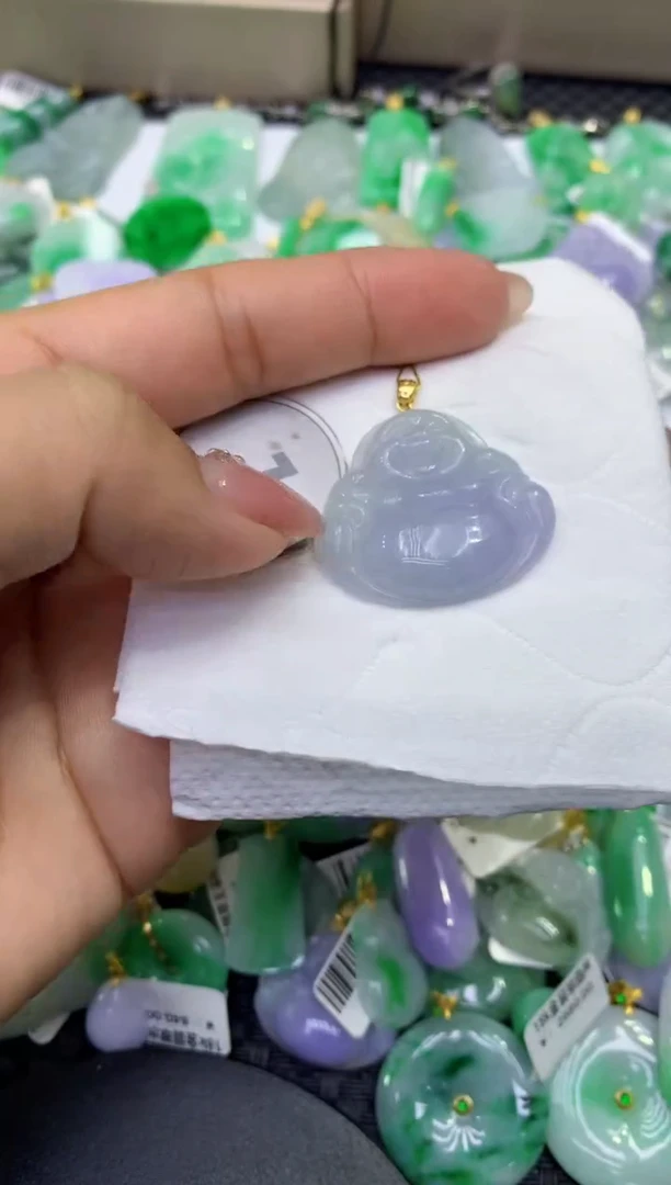 颈饰未镶嵌翡翠天然缅甸A货翡翠1