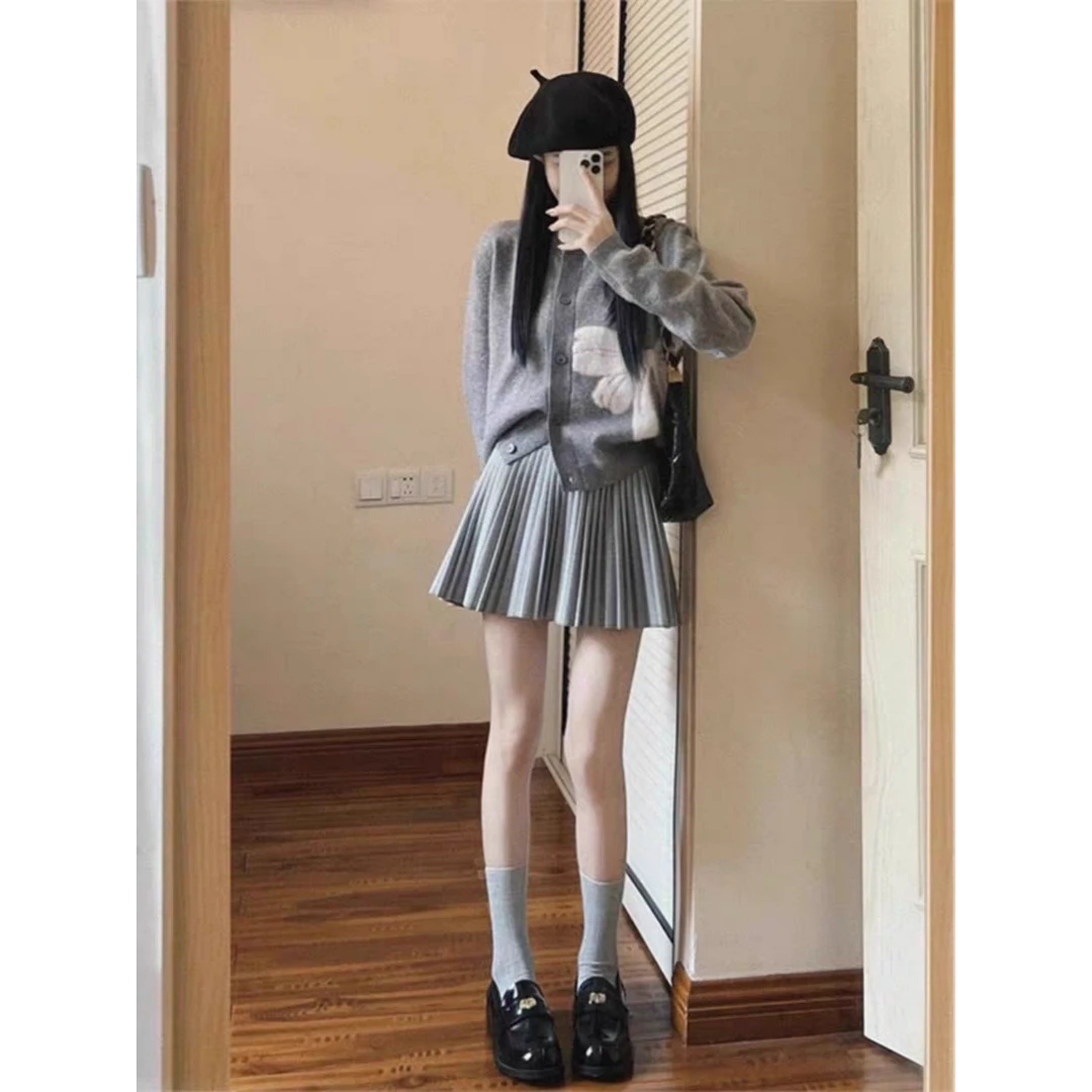 减龄一整套早秋穿搭套装高级感灰色针织开衫女百褶半身裙子两件套