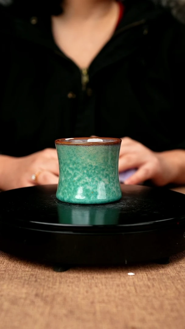 【闪购商品】699#一级品原矿钧瓷炉钧釉束腰杯