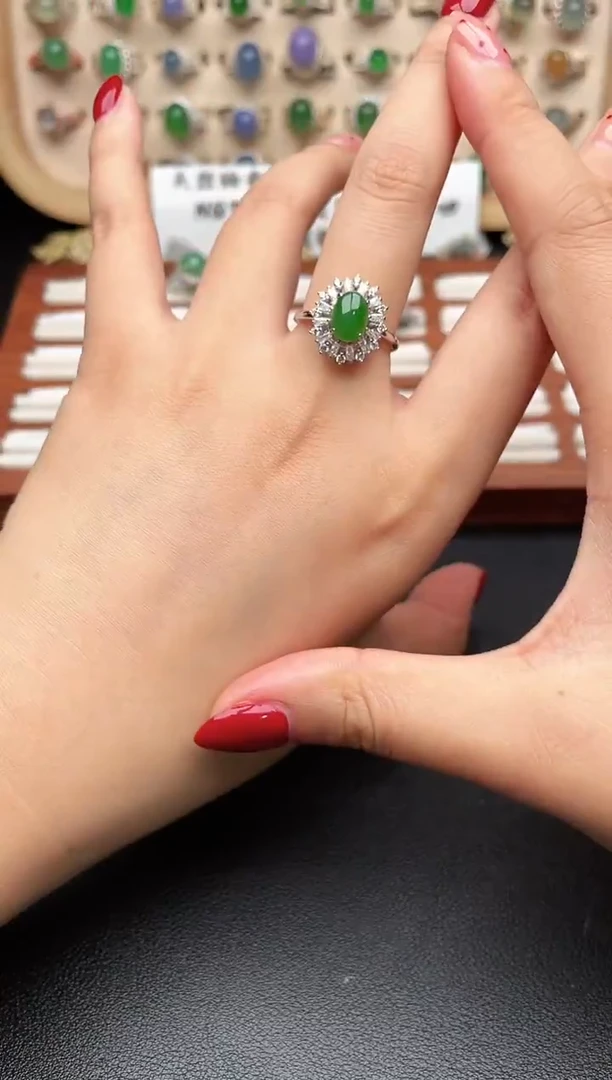 银S925镶嵌戒指翡翠一物一证一礼盒