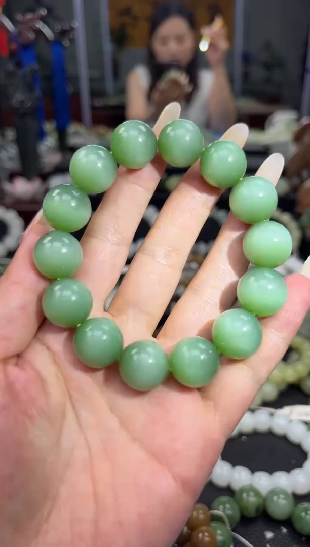 手串未镶嵌和田玉俄罗斯粉绿 猫眼碧玉卡16