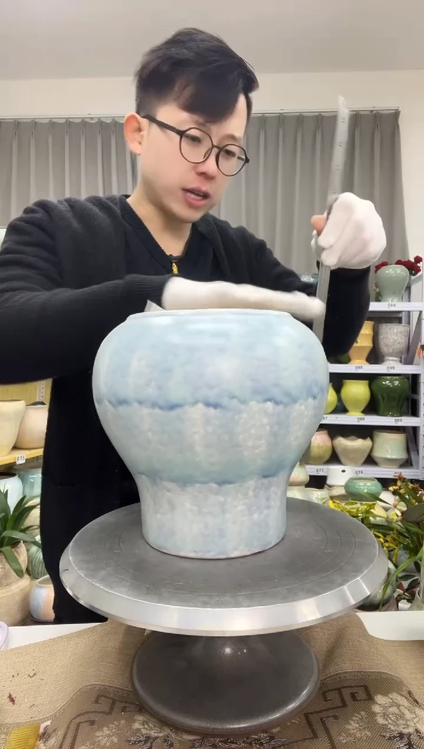 1.5花盆尺寸高： 22   口： 14