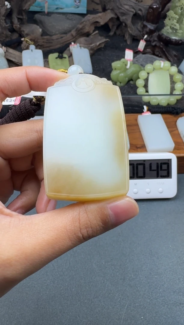 颈饰未镶嵌和田玉1