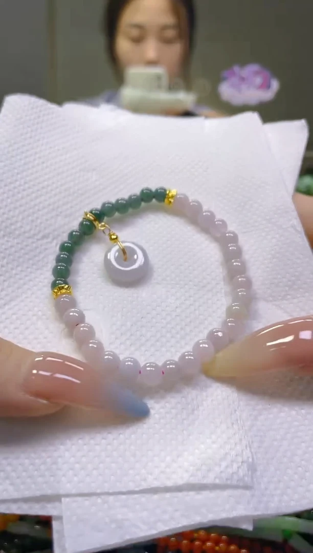 翡翠未镶嵌颈饰5MM/C/翡翠A货，一件也是批发价