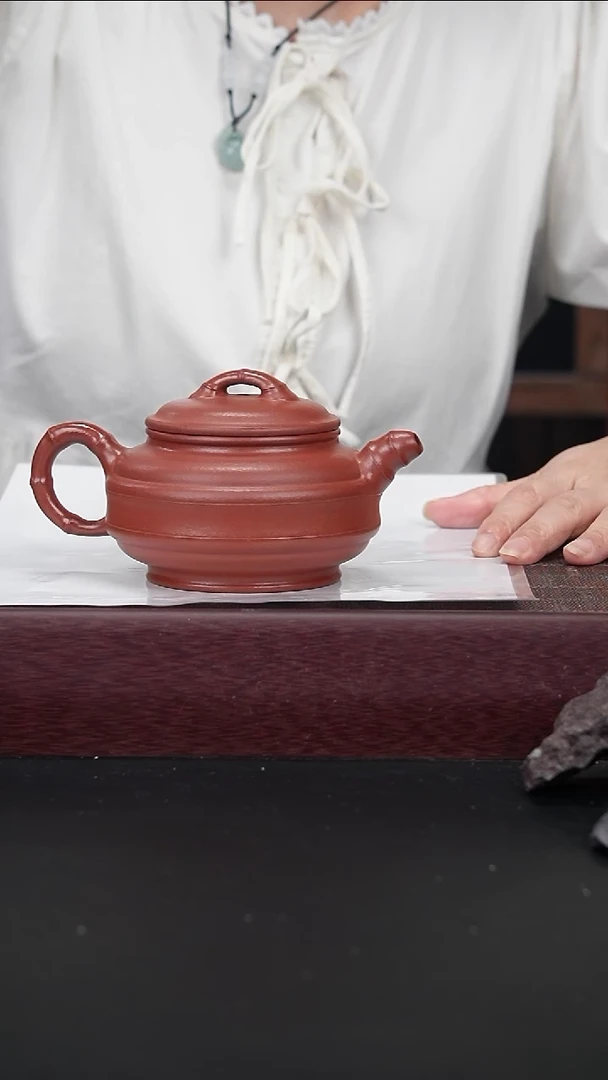 茶壶紫砂zqq战旗朱泥 双线竹鼓260CC