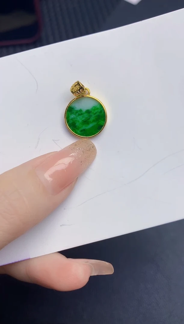 颈饰未镶嵌翡翠缅甸天然翡翠A货