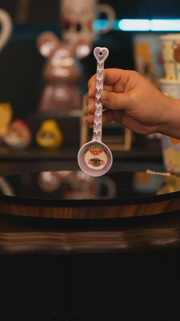 【闪购商品】摆件景德镇釉下彩绘设计师款陶瓷