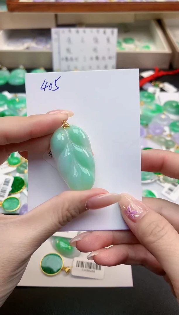 颈饰18K金镶嵌翡翠天然缅甸A货翡翠