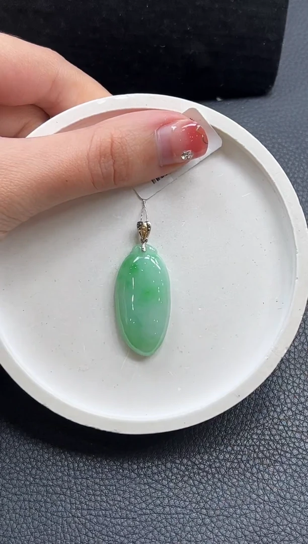 【闪购商品】翡翠颈饰18K金镶嵌YM1095-8福瓜