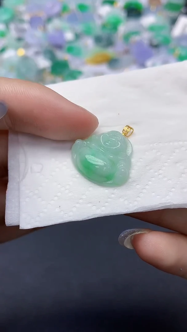 翡翠18K金镶嵌颈饰天然缅甸a货翡翠