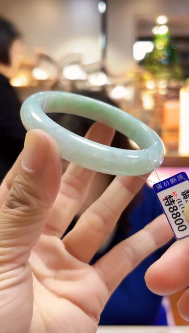 颈饰未镶嵌翡翠60手镯