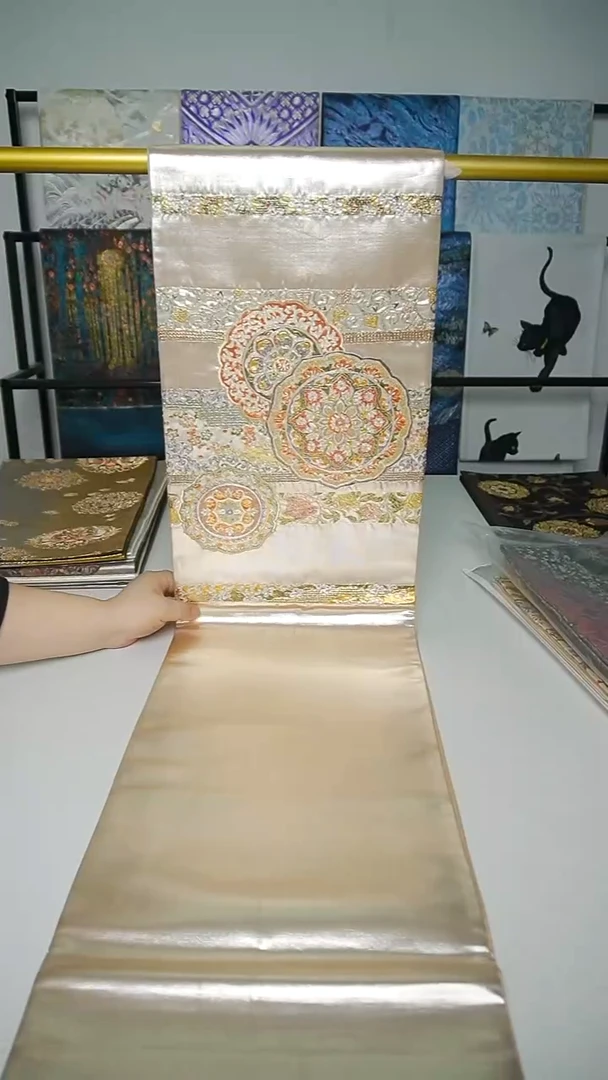 织绣织锦27汕头绣