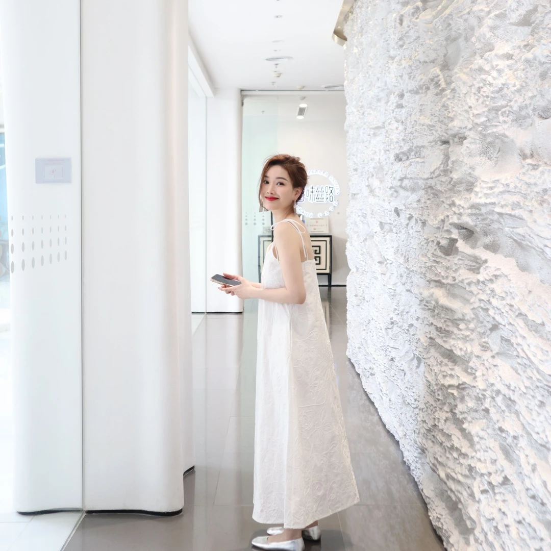 JUJU·自由花皎月时尚夏季吊带连衣裙