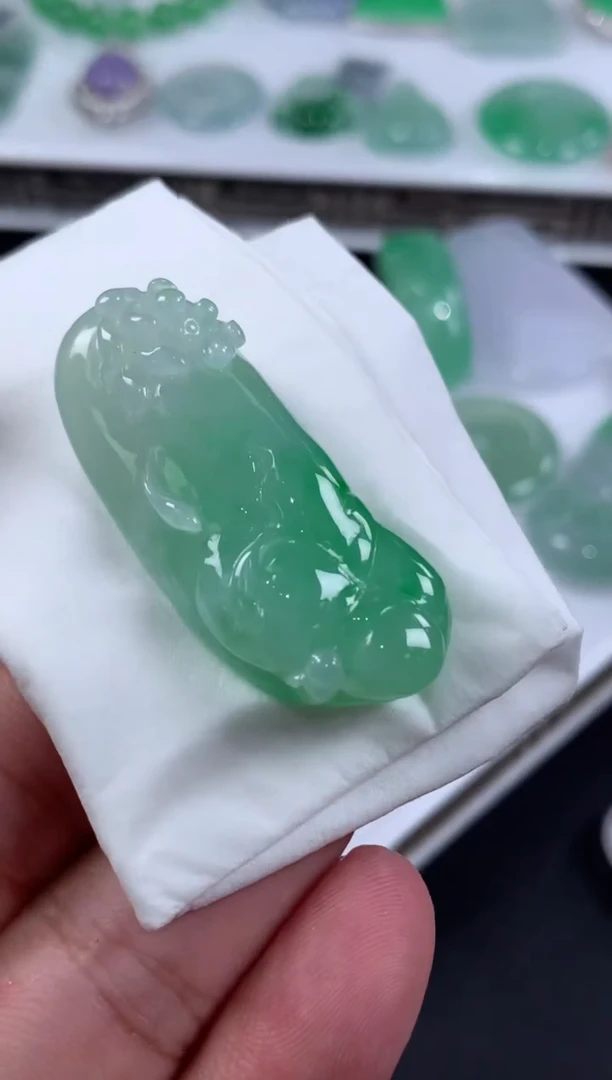 未镶嵌定制翡翠h****i翡翠