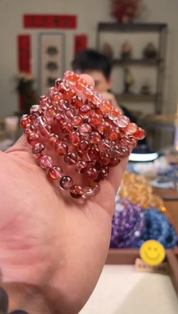 【闪购商品】水晶手串未镶嵌9+mm牛血红胶花 （多样性发其一）