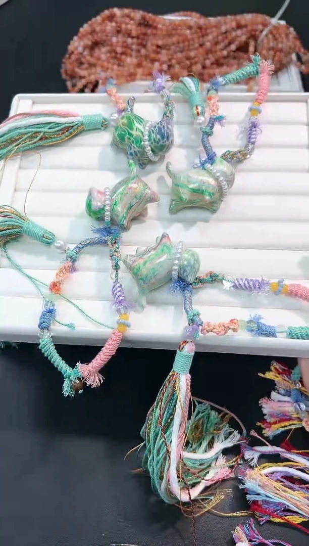 【闪购商品】水晶车挂未镶嵌59c多样性发其一/1个默认微瑕