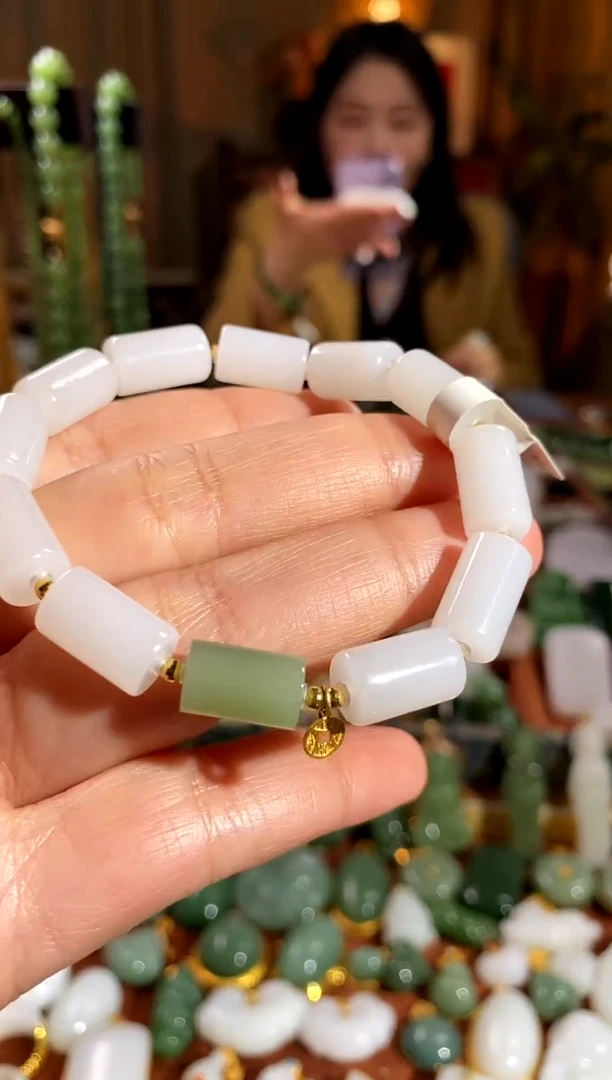 未镶嵌手链和田玉.