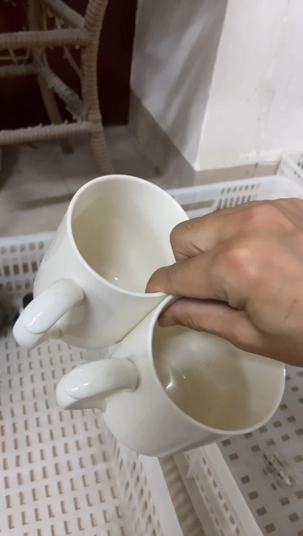 杯无运费险有瑕疵的摄影的产品有使用过的痕迹有点脏介意勿拍