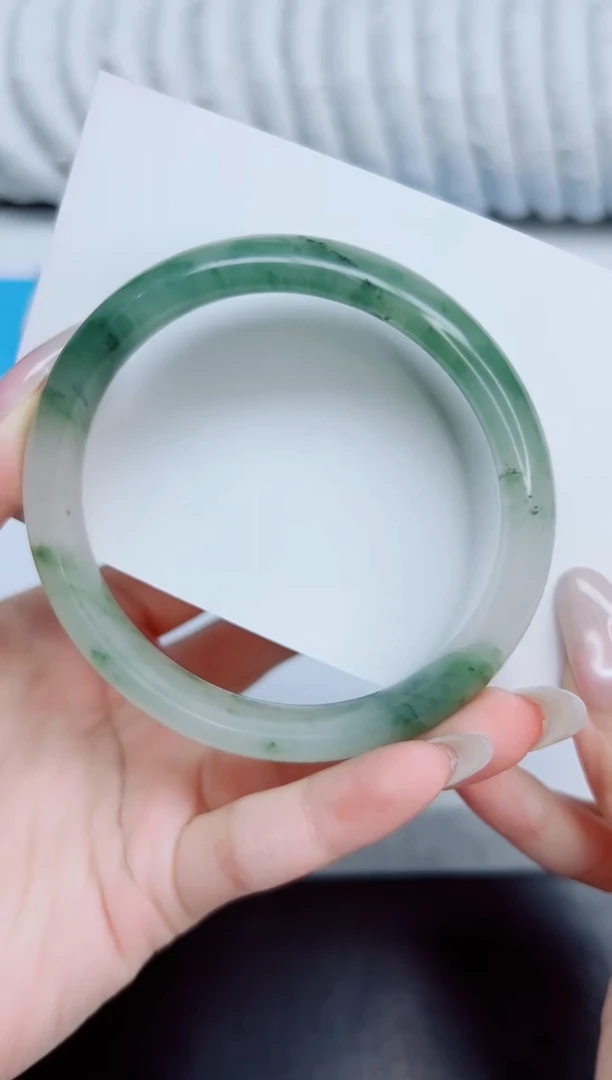 未镶嵌手镯石英质玉203/62.2