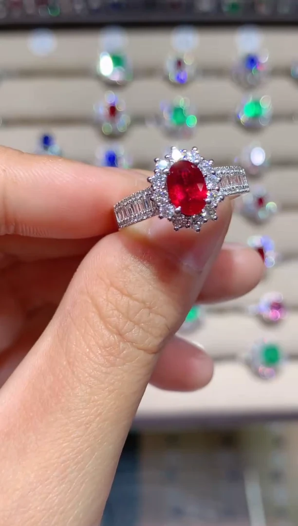 【闪购商品】红宝石戒指18K金镶嵌1.01CT  无烧鸽血红