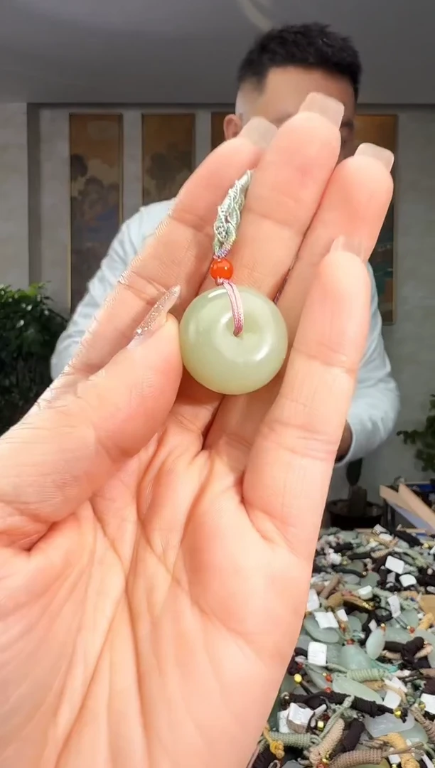 颈饰未镶嵌和田玉拍一发一多样性发货