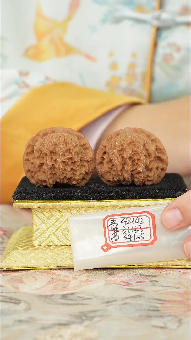 【闪购商品】文玩核桃把件兴隆狮子头