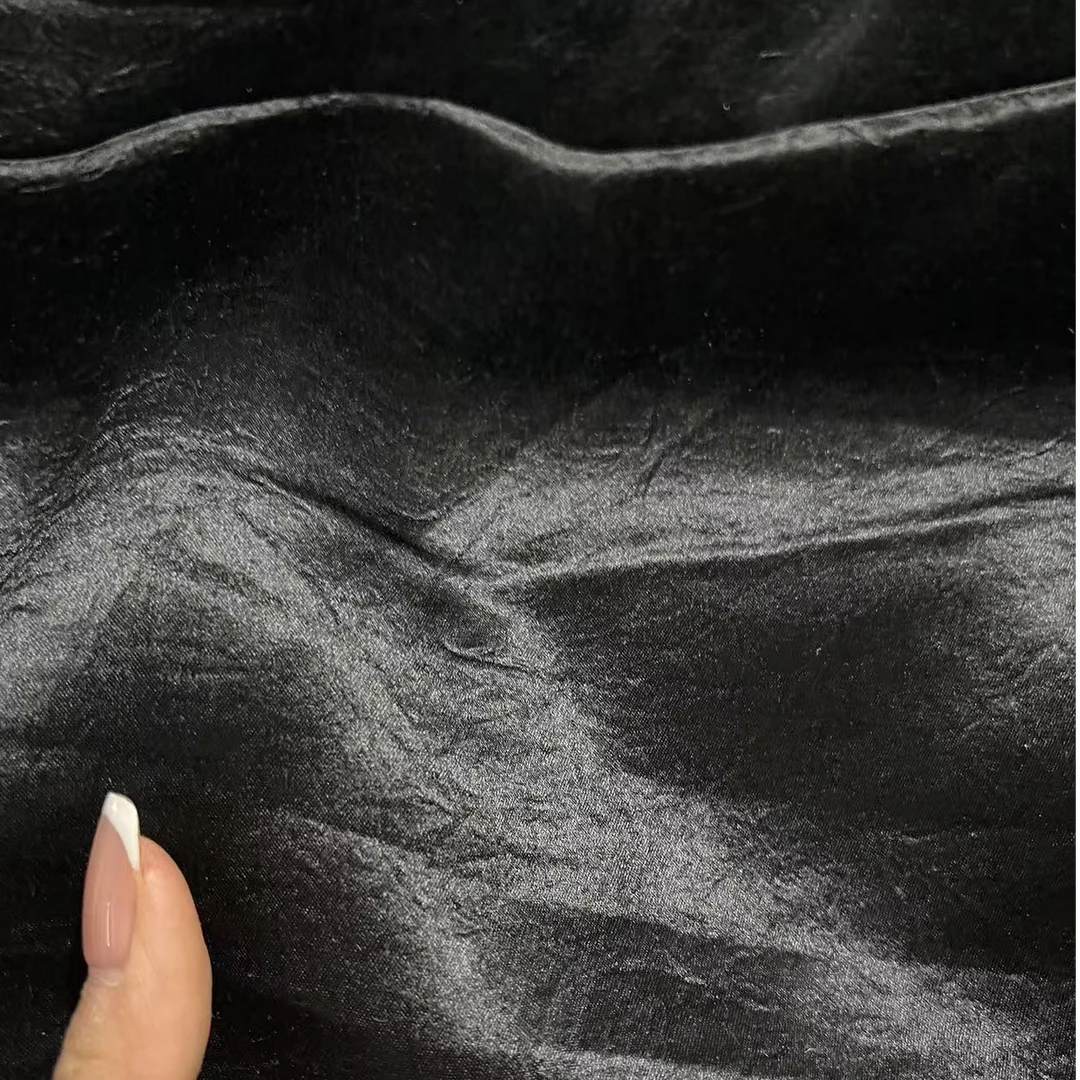 100%重磅醋酸皱 时装布料 纯黑色