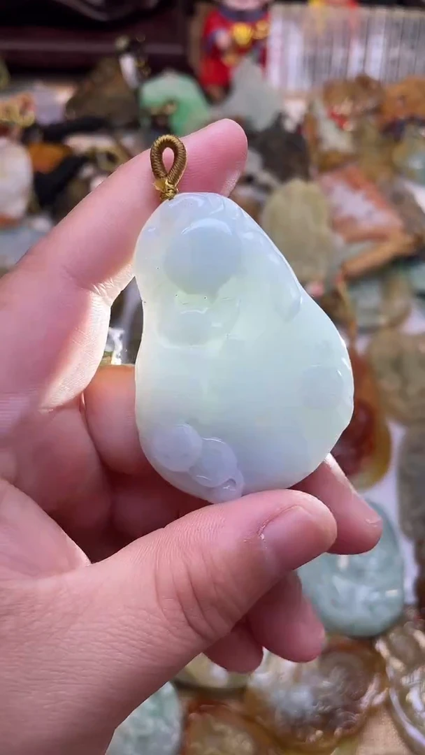 颈饰未镶嵌翡翠1