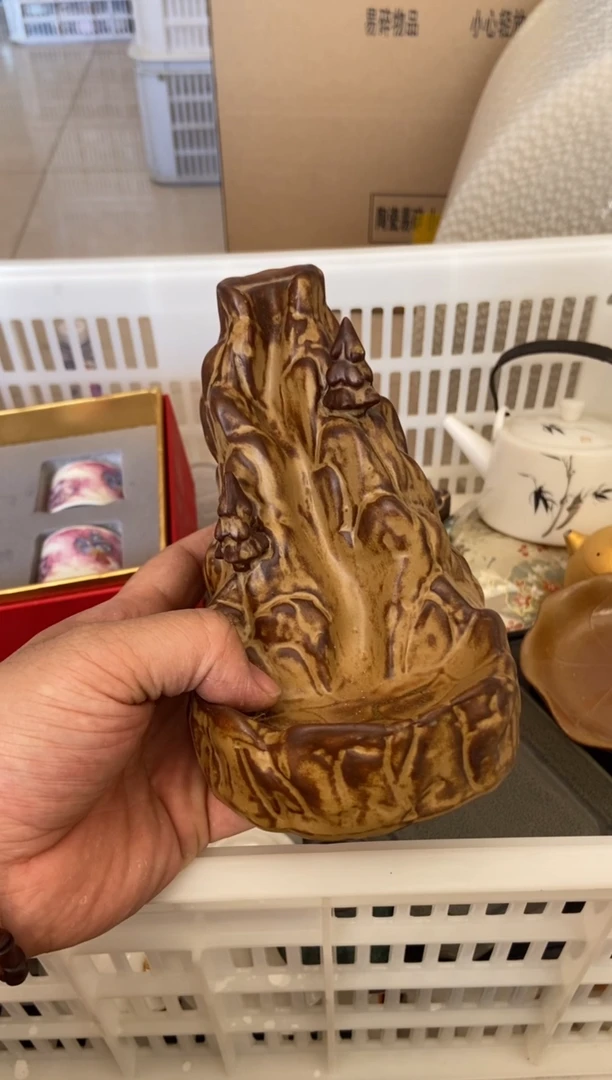 杯无运费险有瑕疵的摄影的产品有使用过的痕迹有点脏介意勿拍