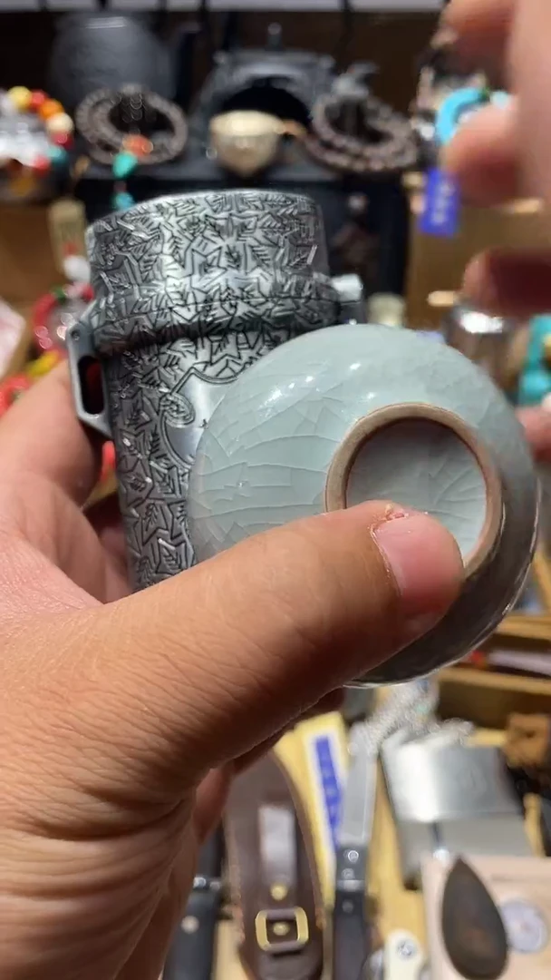 瓷片闪购商品 如图所示