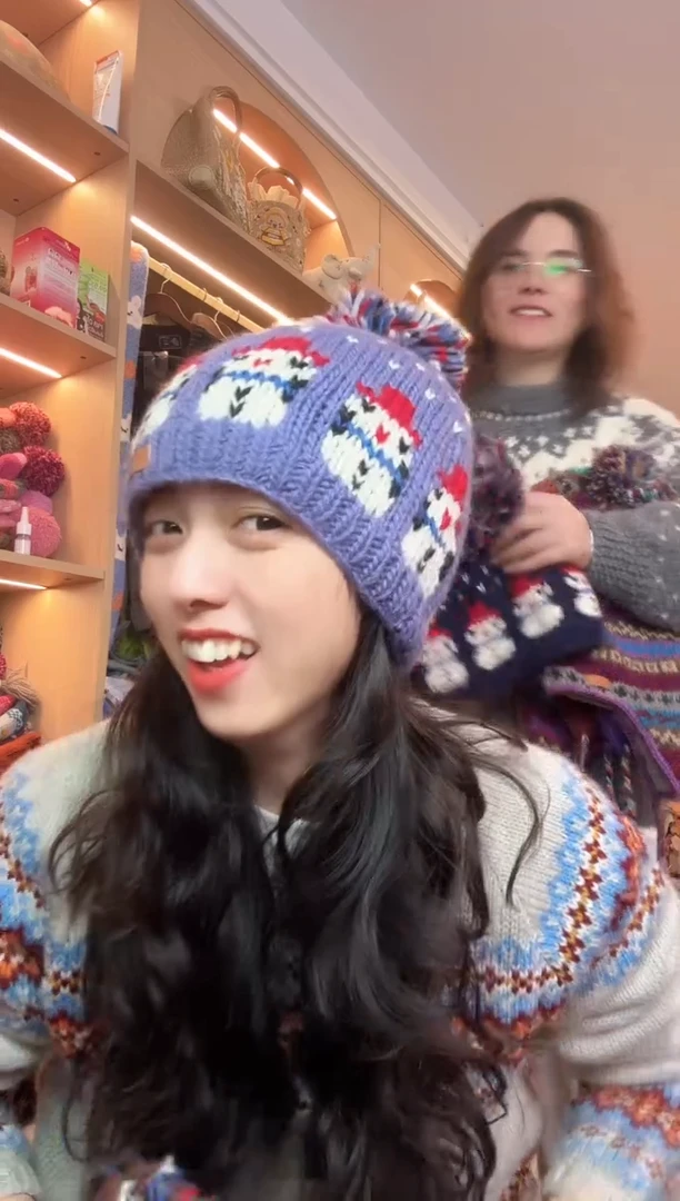 羊毛美利奴紫色像素雪人