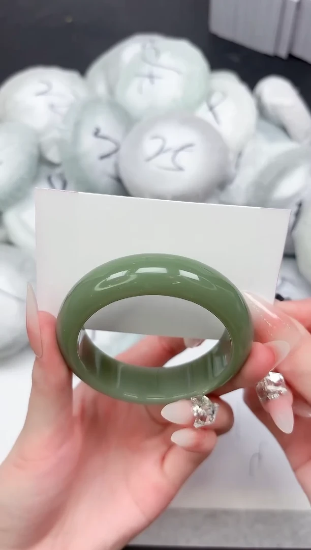 未镶嵌手镯石英质玉188-52.1