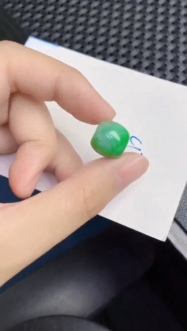 翡翠未镶嵌颈饰天然翡翠緬甸A貨
