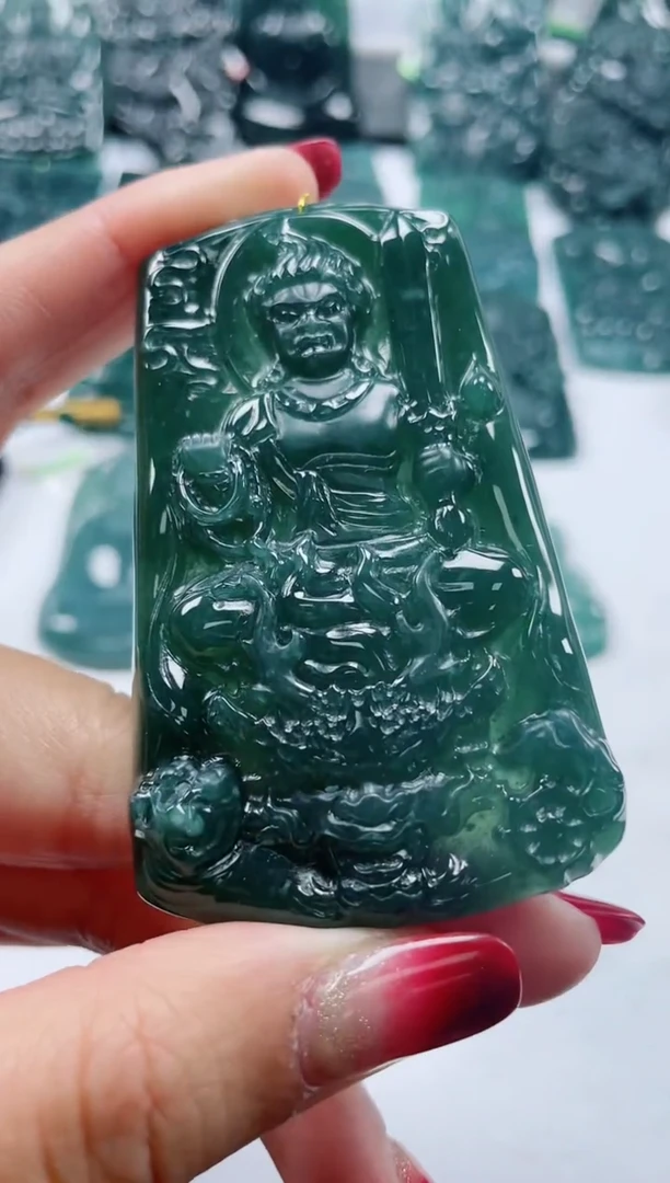 【闪购商品】翡翠颈饰未镶嵌